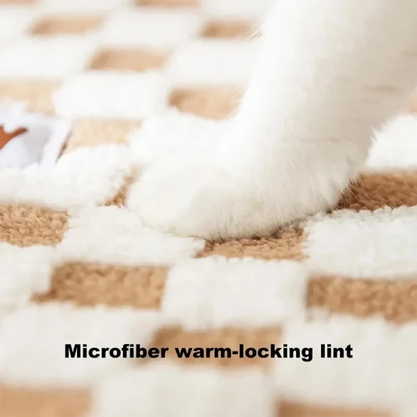 Cats Pet Products Warm Supplies Christmas Goods for Winter Basket Houses Habitats Kitten Accessory Bed Dog All Things Mat Beds - Image 4